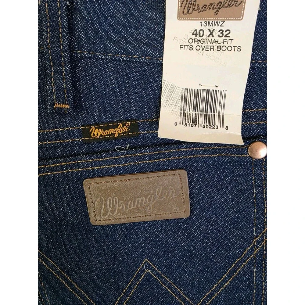 Wrangler waist laid